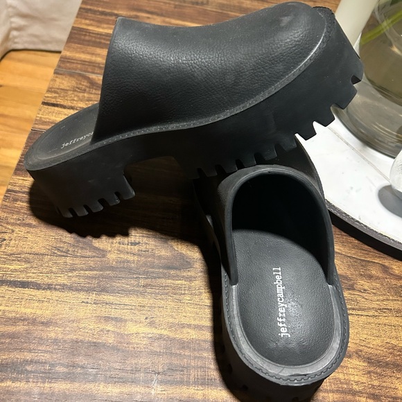 Jeffrey Campbell Black Platform Mules with Chunky Sole - Picture 4 of 5